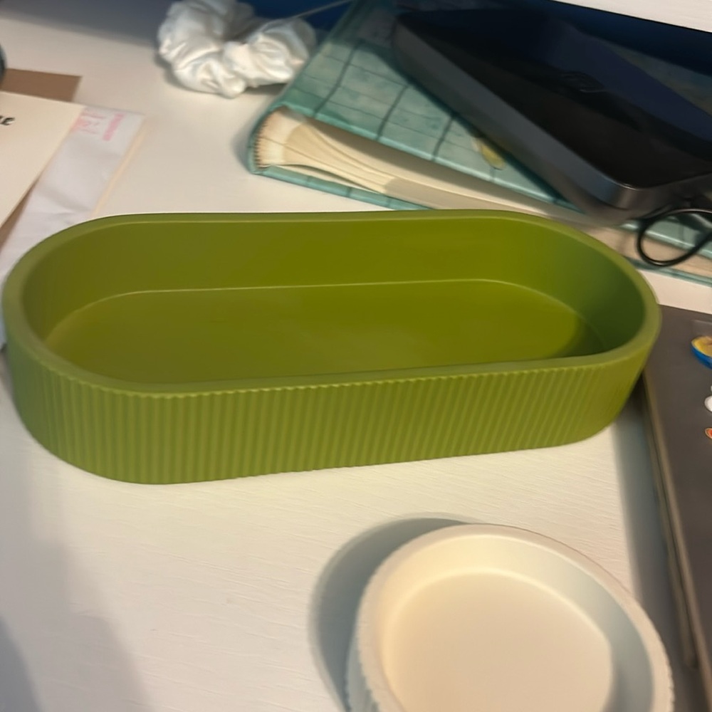 Desktop organizer